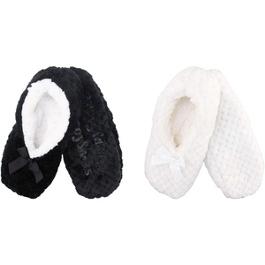 image:imageBambooMN Womens Heart amp Stripe Patterned NonSlip Lined Travel Home Slippers  2 PairsAssortment D Black and White