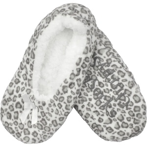 image:imageBambooMN Womens Heart Patterned NonSlip Lined Travel Home SlippersLight Cheetah Print